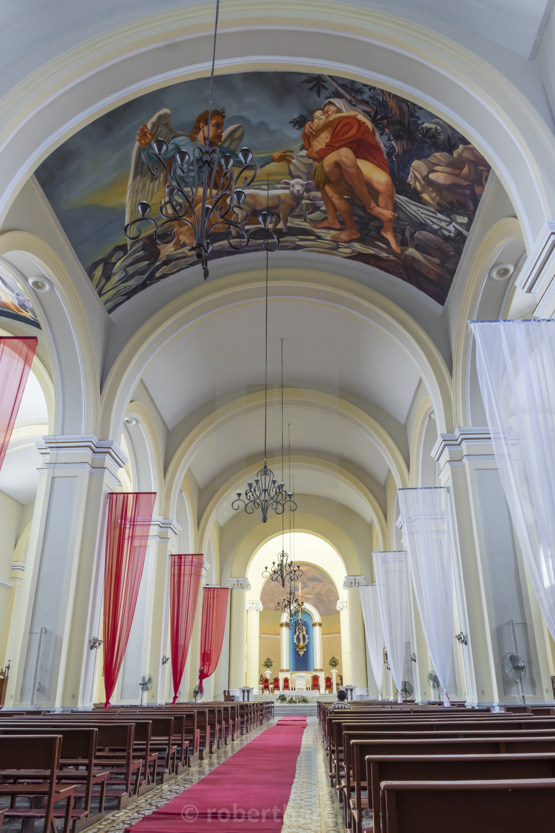 Distribution De La Catedral Del Mar Interior of the cathedral of Granada - License, download or print for £